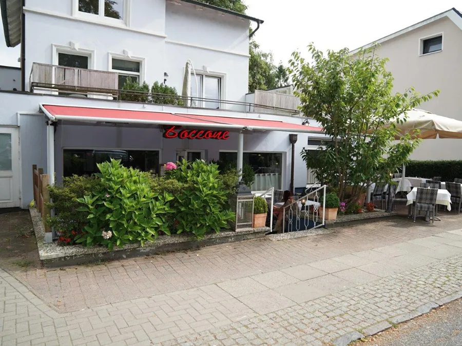 Am Klingenberg 34, 22587 Hamburg, Telefon: +49 (040)87009707  Image